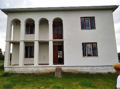 ! Терміново! с. Новоселиця, з великою ділянкою в 55сотих