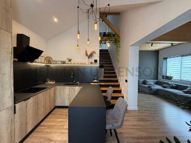 Продаж 3к квартири 120 м. кв / вул. Єньківська, ЖК Озерний край