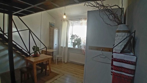 Двухярусна студія - лофт стабільна аренда у озера Радунка