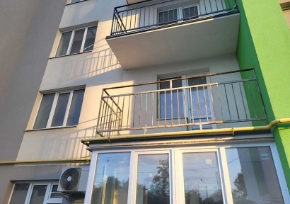 Продаж 3к квартири 93 кв. м на вул. Яреми