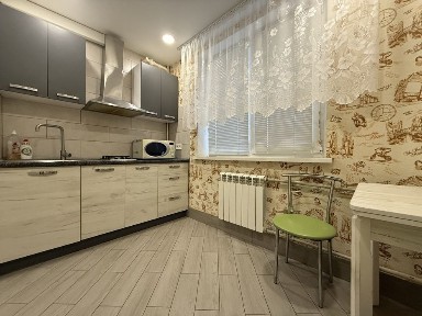 Харків, Київський, вулиця Леся Сердюка 38