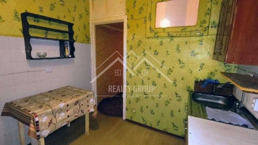 Продаж 2к кв на соцмісті