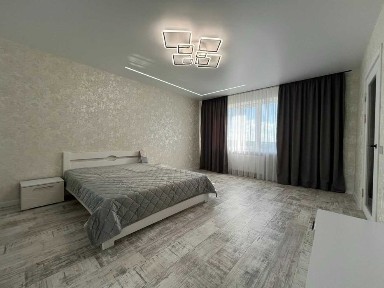 2-к новобудова 74 м² з ІНДИВІДУАЛЬНИМ ОПАЛЕННЯМ (пр. Миру, Виставка)