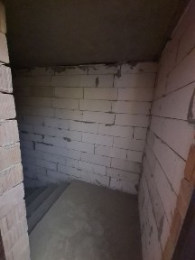 Продається 1-кімнатна (можливо під комерцію) квартира в м. Чернівці