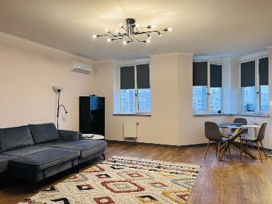 Оренда 3 кімнатної квартири Київ вул. Саперно-Слобідська 22