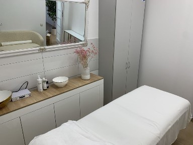 Київ, Печерський, Дніпровська набережна 14Б