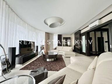 Київ, Печерський, вулиця Андрія Верхогляда 20