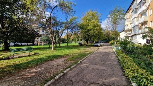 Продається квартира 1 -кімнатна в Дрогобичі вул. Грушевського