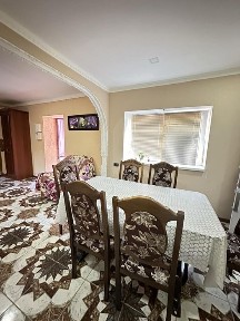 Оренда 2 поверхового будинку