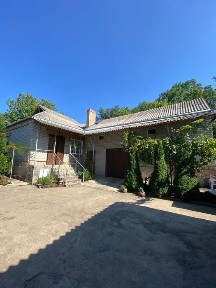 Будинок у місті Бобринець