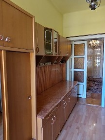 Здається 3 кімнатна квартира в центрі