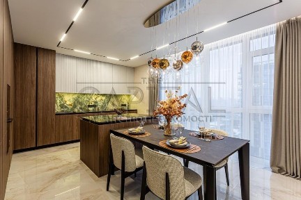 Продажа квартиры, ЖК <a href='/newbuilding/520/view/zk-francuzskii-kvartal'>Французский квартал</a> 2, ул. Маккейна, Печерск