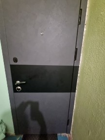 Продам свою квартиру в Корабельном районе в кооперативном доме