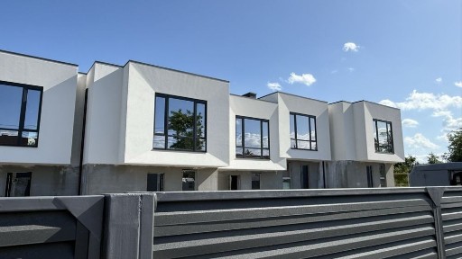 Продаж будинків на мальованці