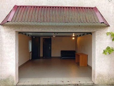 Здам двоповерховий будинок з гаражем