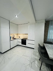 Здається 3 кімнатна квартира центр парк