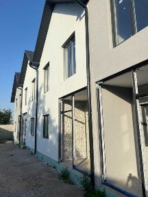 Продаж таунхаусів на Заріччі