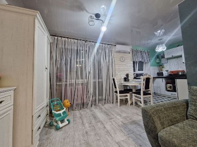 Центр. Парк. Кладовка у підвалі. ОСББ. Без комісії!