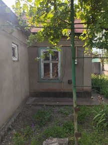 Дом по центральной улице.