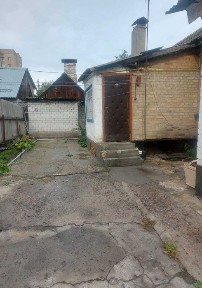 Продам частину будинку по вул. Припортова (поряд з бульв. Шевченка)