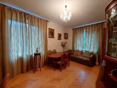 Оренда 3-к квартири в центрі Печерська, з ГАРАЖЕМ біля дому.