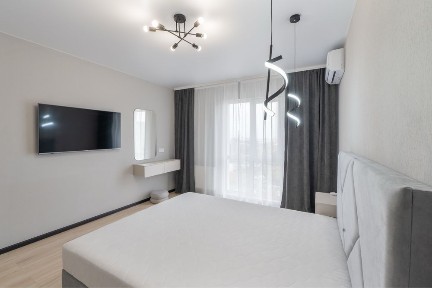 Київ, Солом'янський, вулиця Михайла Максимовича 24б