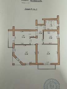 Продається трьох кімнатна новобудова