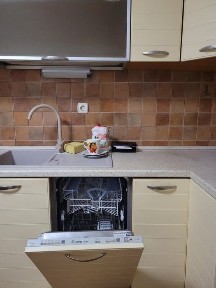 Оренда 3 км. кв. вул. Незалежності (Драмтеатр), кімнати окремі, перша здача.