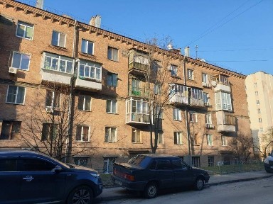 Продаю 2 комнатную Сталинку без % Кустанайская 7 м Демеевская