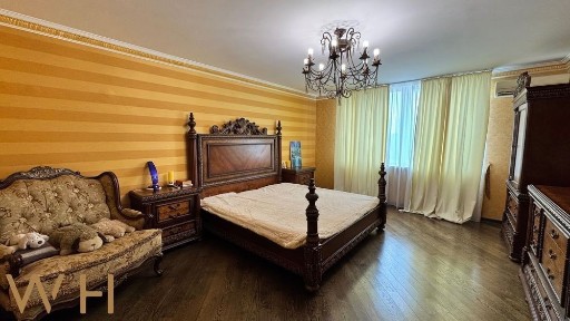 Продаж пентхаусу 239m² 5 кім. Вул. Срібнокільська 22, Осокорки Позняки