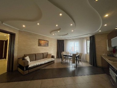 Капитальный добротный дом в Дачном, хорошая локация