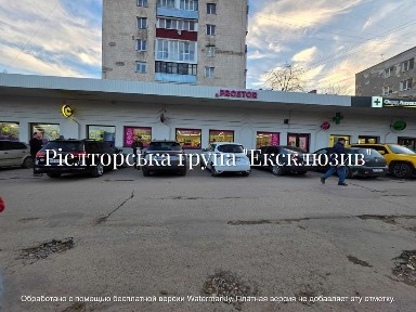 Приміщення в оренду по вул. Степана Бандери, 90