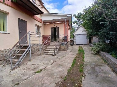 Частина будинку продаж