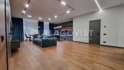 Київ, Печерський, вулиця Жилянська 68