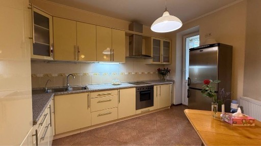 Здам в оренду 3 кім квартиру Салютна 1Б нивки