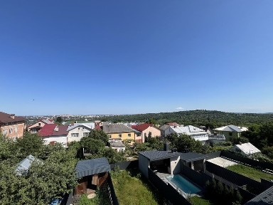 Таунхаус з Євроремонтом - 7 хв. до ТЦ Майдан