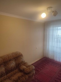 Продам трикімнатну на клініці