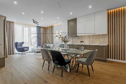 Роял Тауэр, Саксаганского, 2 спальни, вид на Олимпийский, <a href='/newbuilding/427/view/zk-royal-tower'>Royal Tower</a>