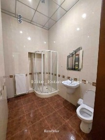 Отличная 4-х комн квартира ул Толстого 127м2 свой вход дворовая