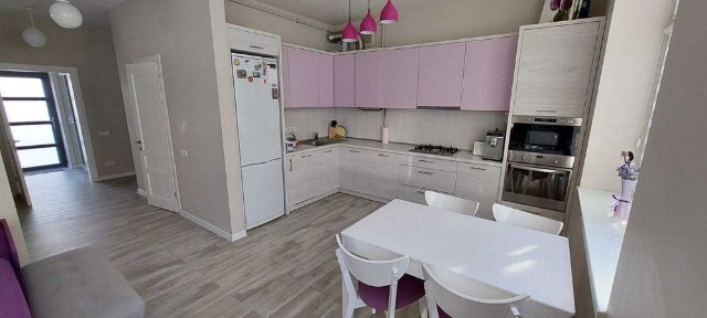 Здається в оренду котедж на Липових Росах (Липники)