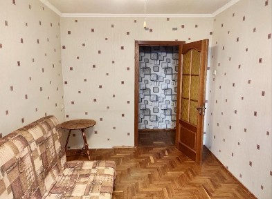 Будівельників вулиця, мікрорайон Титова, район Чечелівський, Дніпро, метро Вокзальна, вул. Будівельників 19А • ID 33574273