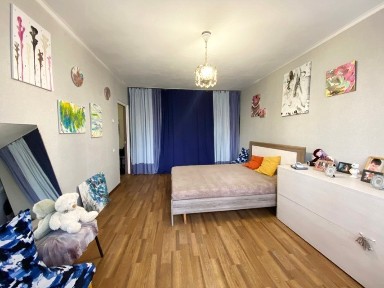 Продажа 2-комнатной квартиры 52.2 м², Озерная ул.