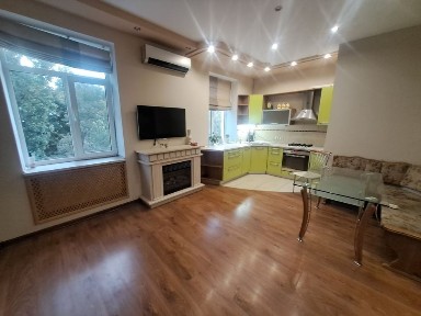 Сдам Белинского/ Парк Шевченко М. Арнаутскся 2х комнатную квартиру