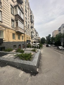 Київ, Печерський, вулиця Саксаганського 61/17