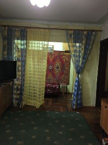 Сдаю 1кв. Чаривная/3шевчик/напротив «Амстора»Мебель, техника. Длительно.