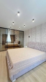 Київська область, Вишневе