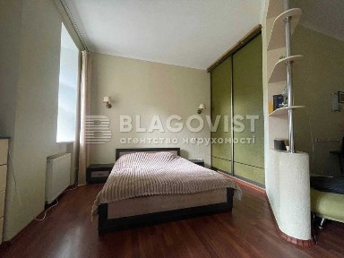 Продаж 3к кварт Олеся Гончара, 55 СТАЛІНКА Золоті ворота Університет