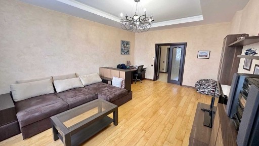 Без% Фото реал 2к розд 6/20пов Липки м Печерська Кловська б-р Українки