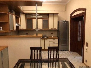 3 - х кім. квартира вул. Крушельницької ( ЦЕНТР )