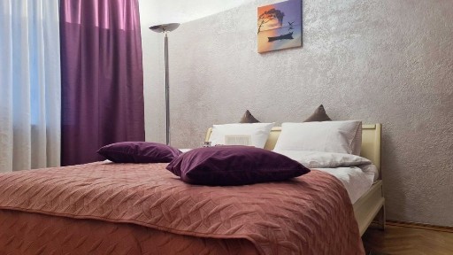 Квартира 4эт посуточно, подобово м. Позняки простора